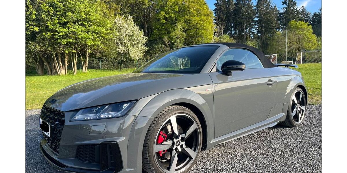 Audi TT 49.000 km 32.990 &euro; Roetgen 52159