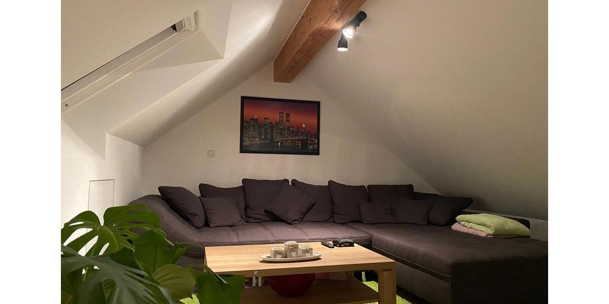 Dachgeschoßwohnung Bergneustadt - 3 Zimmer, 85 m&sup2;, 923&euro; | Angebot:25221209
