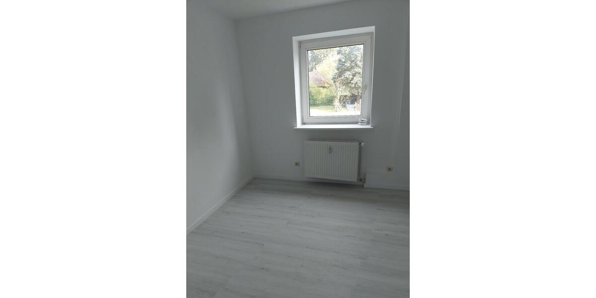Hochparterre Lüchow (Wendland) - 2 Zimmer, 32 m&sup2;, 290&euro; | Angebot:26299794