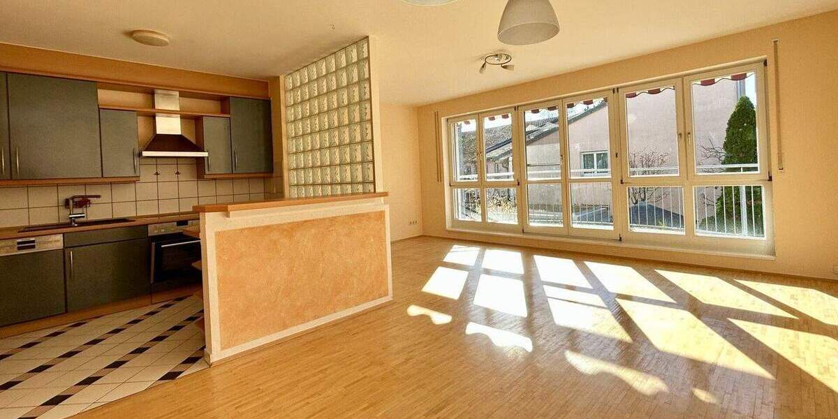 Etagenwohnung Erlangen / Büchenbach Büchenbach - 4 Zimmer, 108 m&sup2;, 469.000&euro; | Angebot:25780184