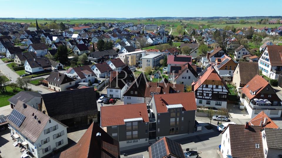 Dachgeschoßwohnung Rottenburg am Neckar - 2.5 Zimmer, 103 m&sup2;, 1.395&euro; | Angebot:26249347