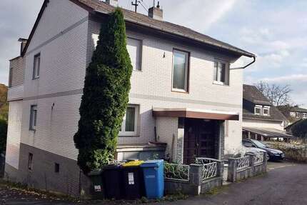 Haus zum Kaufen in Lollar 475.000 € 224 m² 8 zimmer