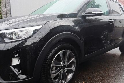 Kia Stonic 6.600 km 14.500 € Wurmlingen 78573