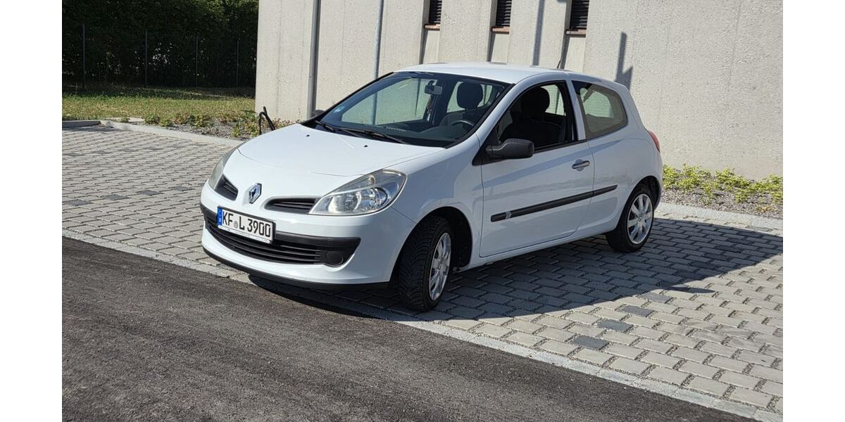 Renault Clio 158.400 km 2.150 &euro; Kaufbeuren 87600