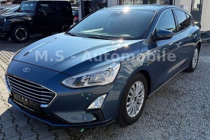 Ford Focus 41.330 km 13.980 &euro; Cham 93413