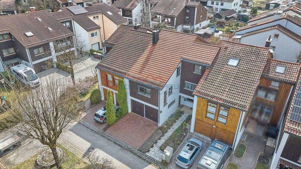 Reihenmittelhaus Geretsried Stein - 8 Zimmer, 256 m&sup2;, 850.000&euro; | Angebot:26015170