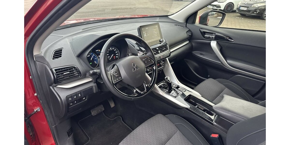 Mitsubishi Eclipse Cross Basis Hybrid 4WD 37.600 km 23.990 &euro; Donauwörth 86609