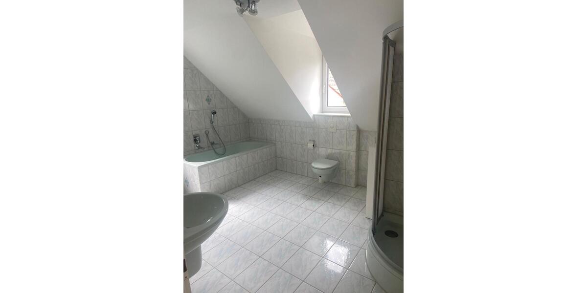 Einfamilienhaus Bad Liebenzell - 8 Zimmer, 286 m&sup2;, 870.000&euro; | Angebot:26737917