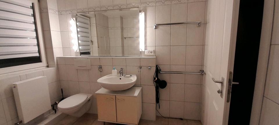 Reihenhaus Krefeld Gartenstadt - 7 Zimmer, 163 m&sup2;, 1.630&euro; | Angebot:24817348