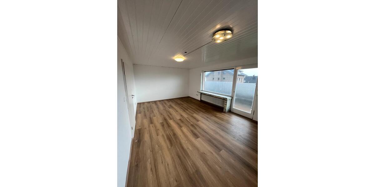 Etagenwohnung Schauenburg - 4 Zimmer, 100 m&sup2;, 1.000&euro; | Angebot:25172640
