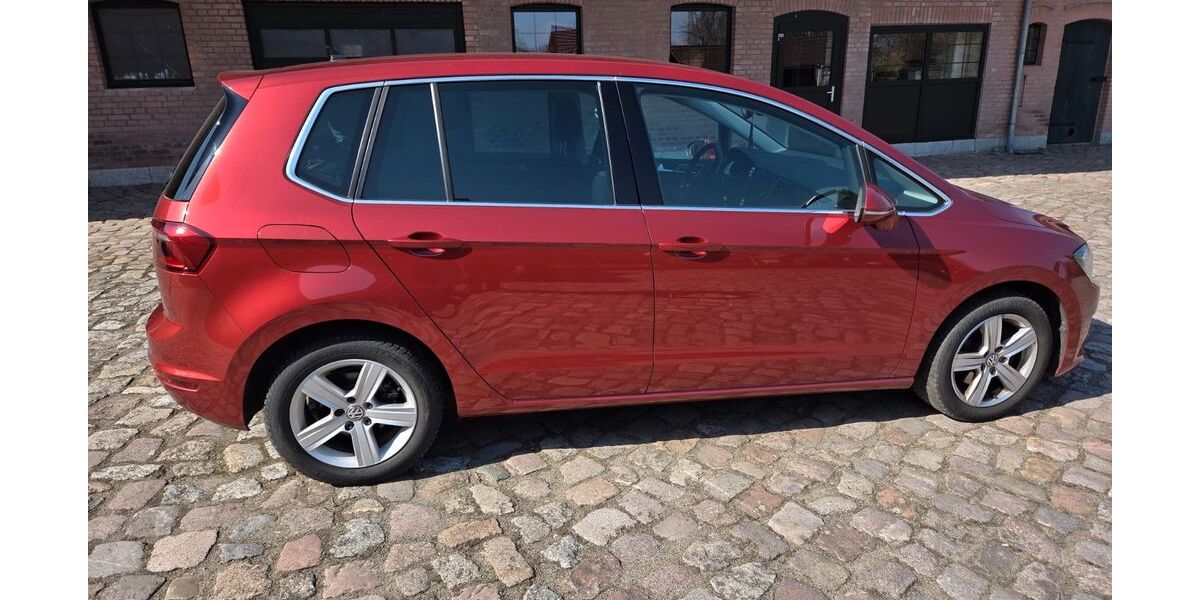 VW Golf Sportsvan 97.500 km 12.200 &euro; Stendal 39576