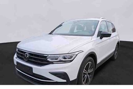 VW Tiguan 69.000 km 29.980 &euro; Würzburg 97076