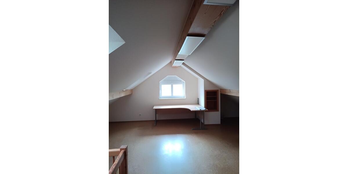 Doppelhaushälfte Bornheim - 6 Zimmer, 163 m&sup2;, 2.400&euro; | Angebot:22699733