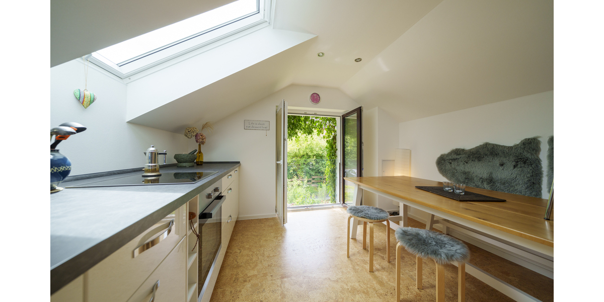 Großzügiges Dreifamilienhaus mit Weitblick – Wohnkomfort, Ruhe und vielseitige Perspektiven - Mehrfamilienhaus, Wohnhaus Neu-Eichenberg | Angebot:24874747