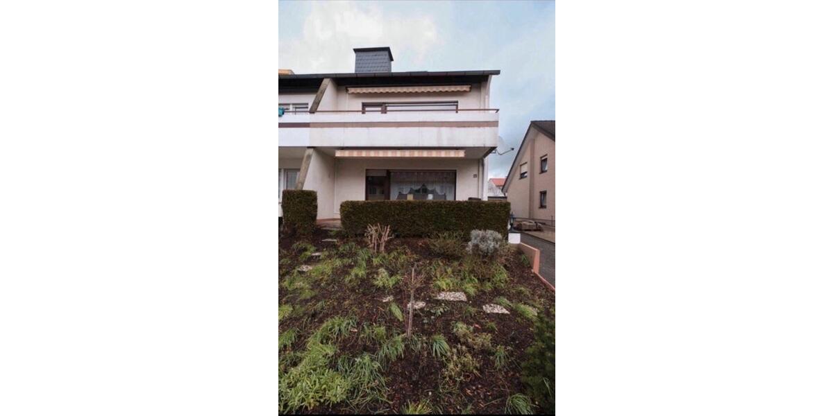 Doppelhaushälfte Bad Salzuflen - 5 Zimmer, 140 m&sup2;, 1.300&euro; | Angebot:26401131