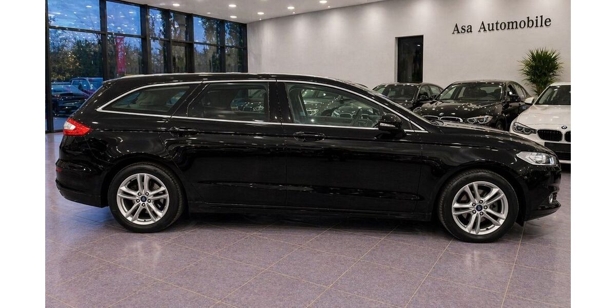 Ford Mondeo 220.000 km 7.350 &euro; Düren 52351