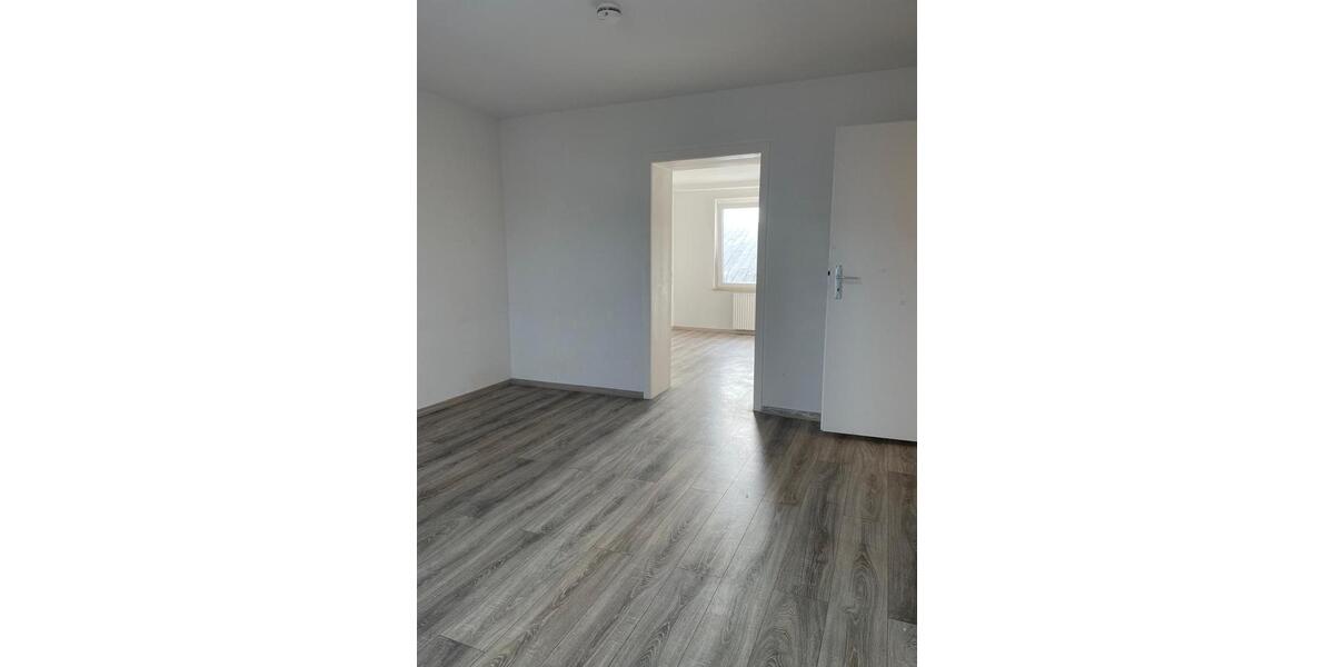 Dachgeschoßwohnung Bochum - 3.5 Zimmer, 70 m&sup2;, 520&euro; | Angebot:24850340