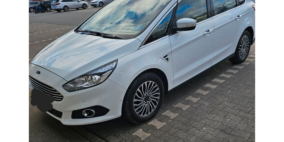 Ford S-Max 201.160 km 9.600 &euro; Ahlen 59229