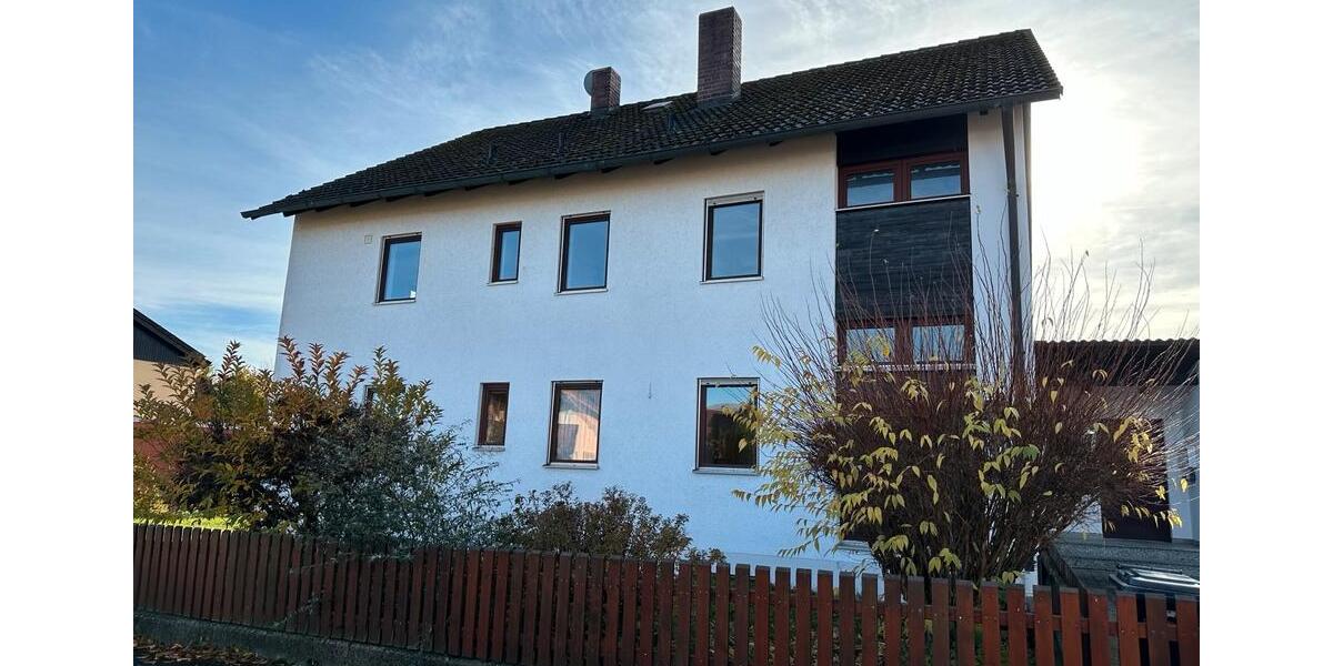 Einfamilienhaus mit separater Wohnung im 1. OGe 8 zimmer