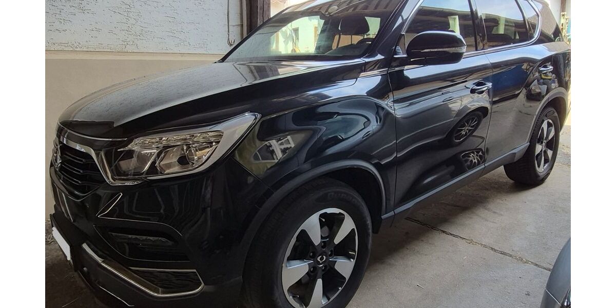 SsangYong REXTON 105.000 km 11.990 &euro; Wachtberg 53343