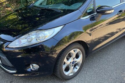 Ford Fiesta 64.500 km 5.300 &euro; Niefern-Öschelbronn 75223