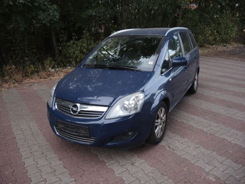 Opel Zafira 299.000 km 1.999 € Hamburg 22547