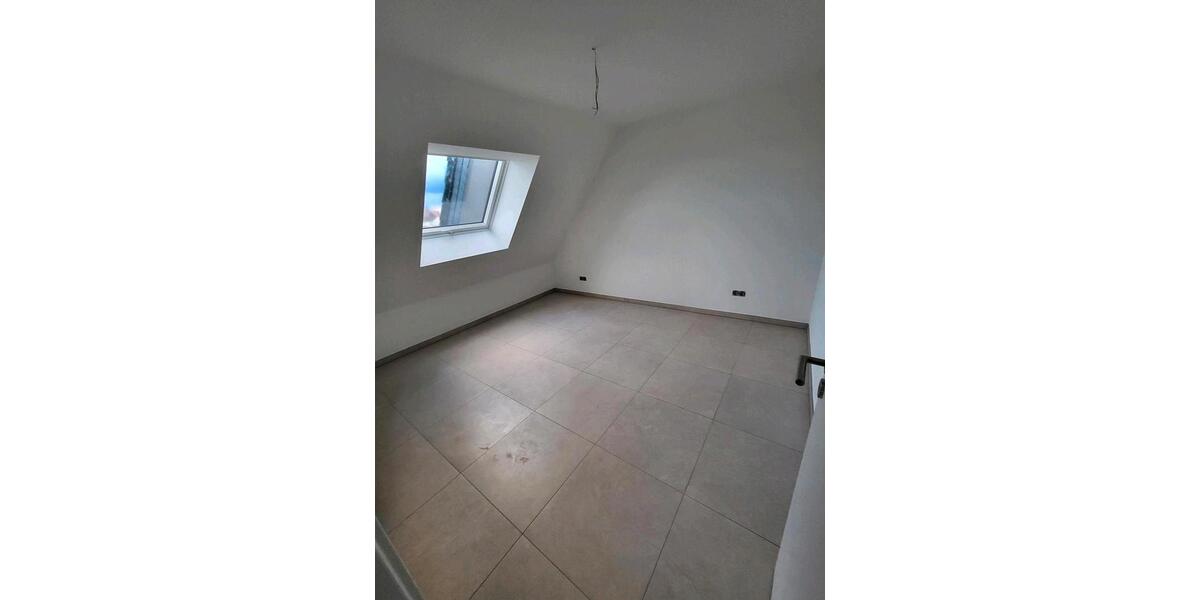 Dachgeschoßwohnung Lippstadt Bad Waldliesborn - 2 Zimmer, 77 m&sup2;, 730&euro; | Angebot:26411545