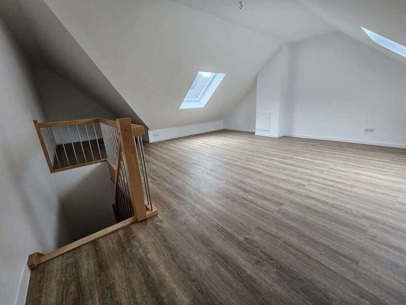 Wohnung zum Mieten in Unkel 814 € 73.94 m²