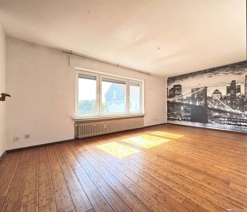 Zweifamilienhaus mit Ausbaureserve in ruhiger Feldrandlage