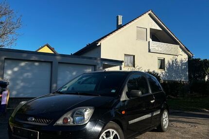 Ford Fiesta 125.000 km 1.999 &euro; Schwäbisch Hall 74523