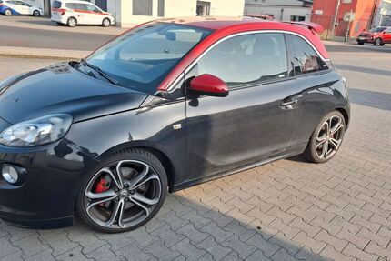 Opel Adam 31.200 km 13.200 &euro; Gründau 63584