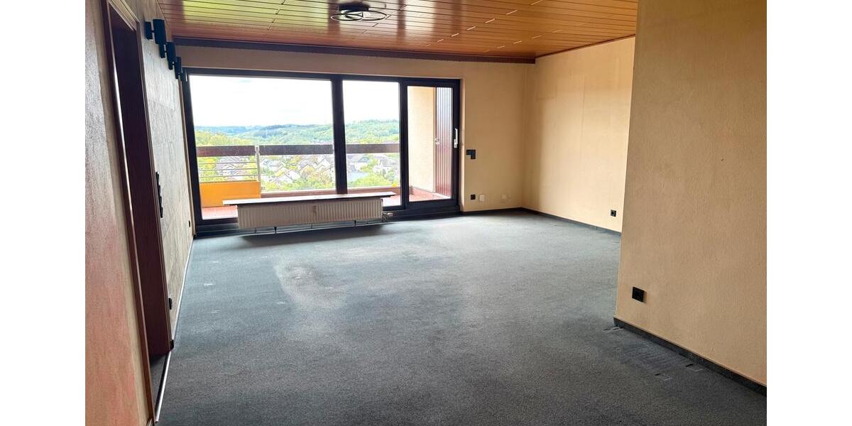 Etagenwohnung Netphen - 3 Zimmer, 90 m&sup2;, 230.000&euro; | Angebot:26493613