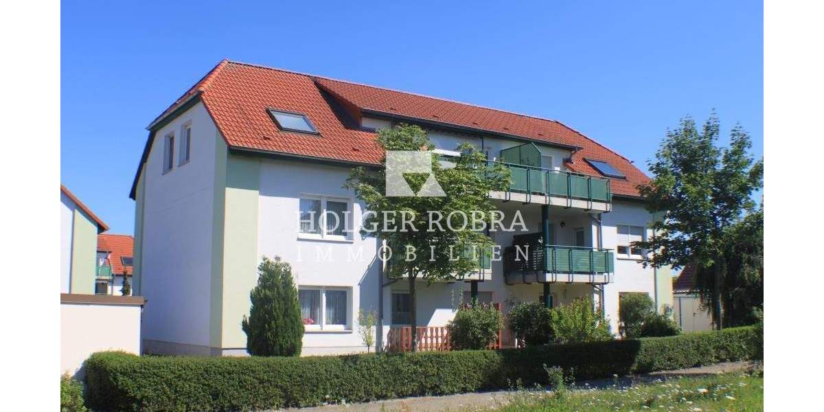 FRISCH RENOV.! GEPFLEGTES WOHNGEBIET! Dusch-u.Wannenbad, großer Balkon u Garage 3 zimmer