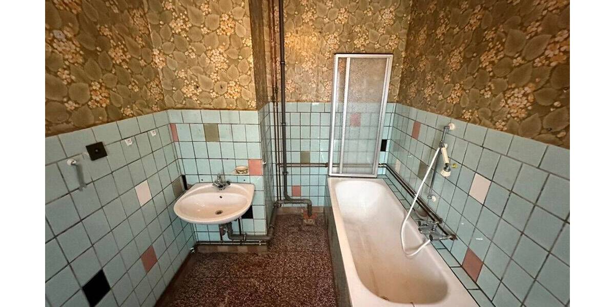 Einfamilienhaus Brotterode - 45.000&euro; | Angebot:25725590