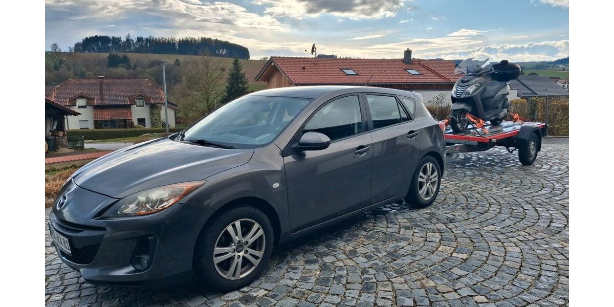 Mazda 3 217.000 km 3.200 &euro; Perlesreut 94157