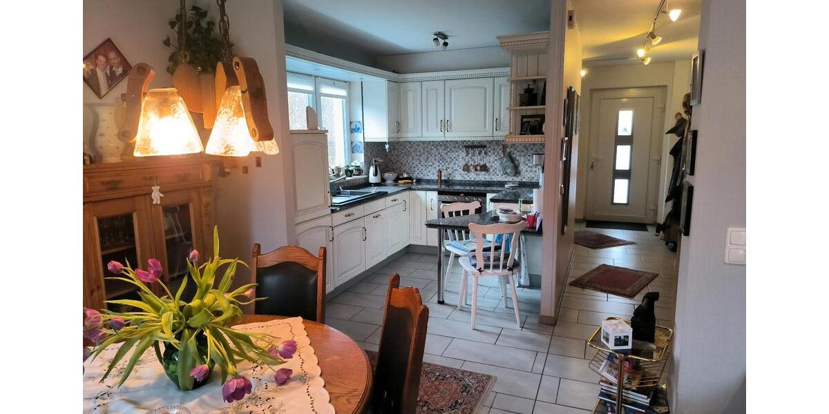 Doppelhaushälfte Elsdorf - 2.5 Zimmer, 82 m&sup2;, 1.250&euro; | Angebot:24768930