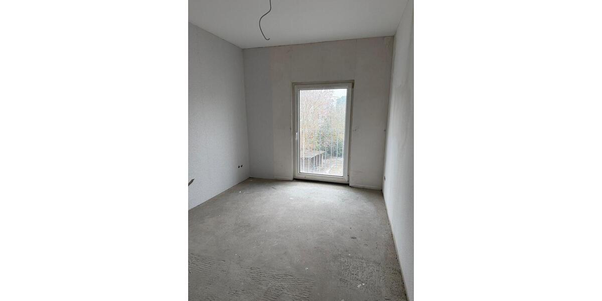 Etagenwohnung Cottbus - 5 Zimmer, 102 m&sup2;, 280.000&euro; | Angebot:26822163