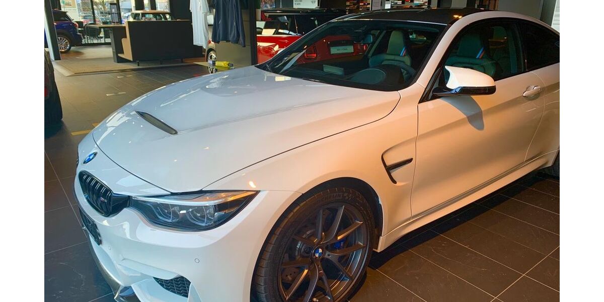 BMW M4 24.678 km 80.000 &euro; Leonberg 95666