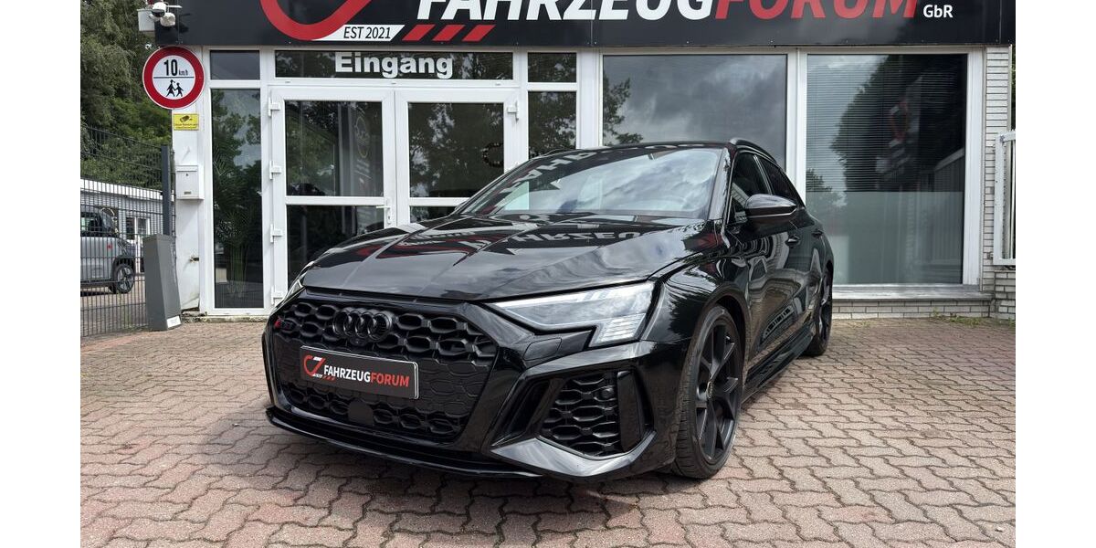 Audi quattro 18.122 km 51.700 &euro; Hamburg 22547