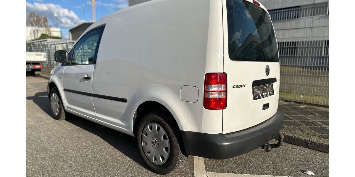 VW Caddy 182.000 km 5.900 &euro; Mannheim 68305
