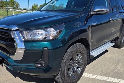 Toyota Hilux 63.350 km 35.700 &euro; Hamburg 20535