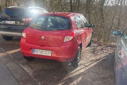 Renault Clio 123.000 km 2.750 &euro; Hagen 58097