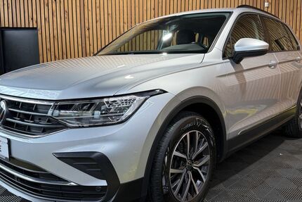 VW Tiguan 82.274 km 22.750 &euro; Leer 26789