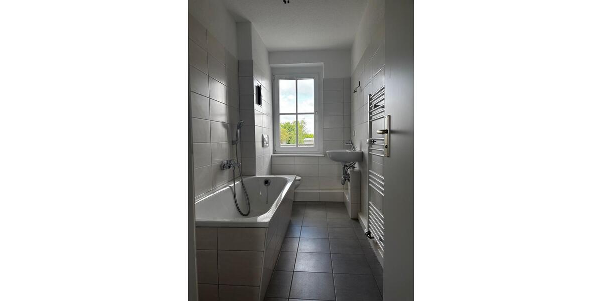 Erdgeschoßwohnung Guben - 3 Zimmer, 60 m&sup2;, 650&euro; | Angebot:26675864
