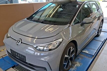 VW ID.3 8.800 km 30.930 &euro; Überlingen 88662