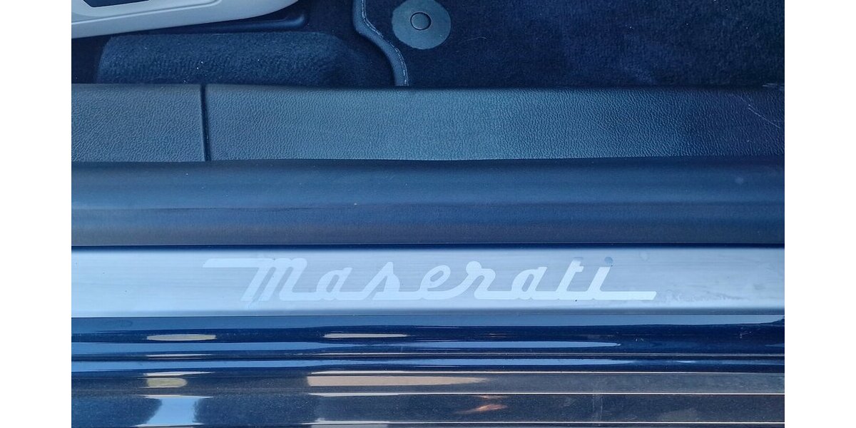 Maserati Ghibli 3.0 D Leder Klimaautomatik Leder BI-XENON 39.900 km 42.499 &euro; Landau 76829
