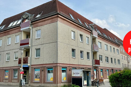 HORN IMMOBILIEN++RESERVIERT! Neubrandenburg Zentrum, 3-Raum Eigentumswohnung mit Balkon und EBK -vermietet- 3 zimmer