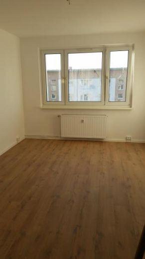 Dachgeschoßwohnung Zwenkau - 2 Zimmer, 47 m&sup2;, 380&euro; | Angebot:26336994