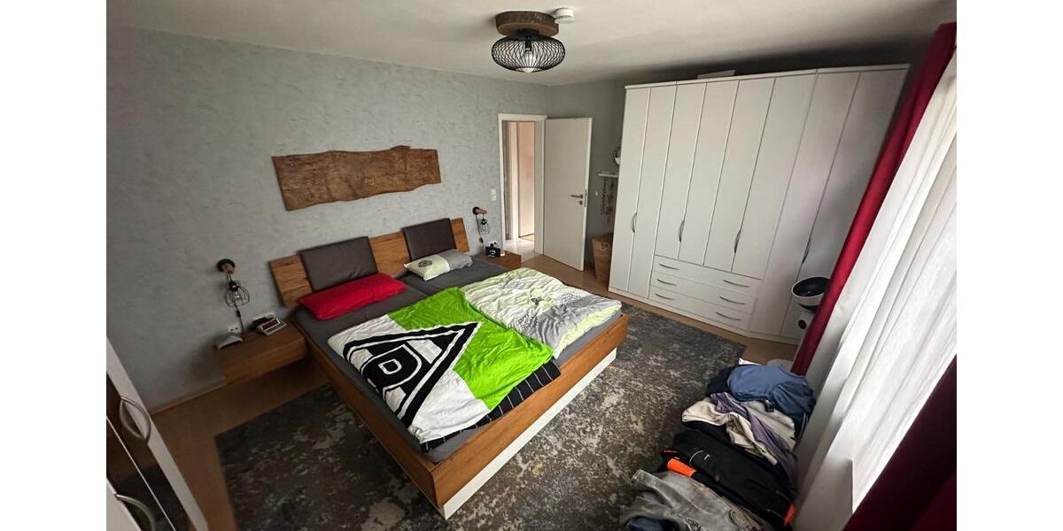 Eigentumswohnung 4+2 Zimmer mit Gartenanteil 6 zimmer