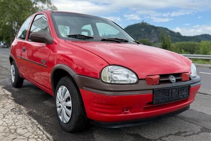 Opel Corsa 96.000 km 1.100 &euro; Bonn 53179